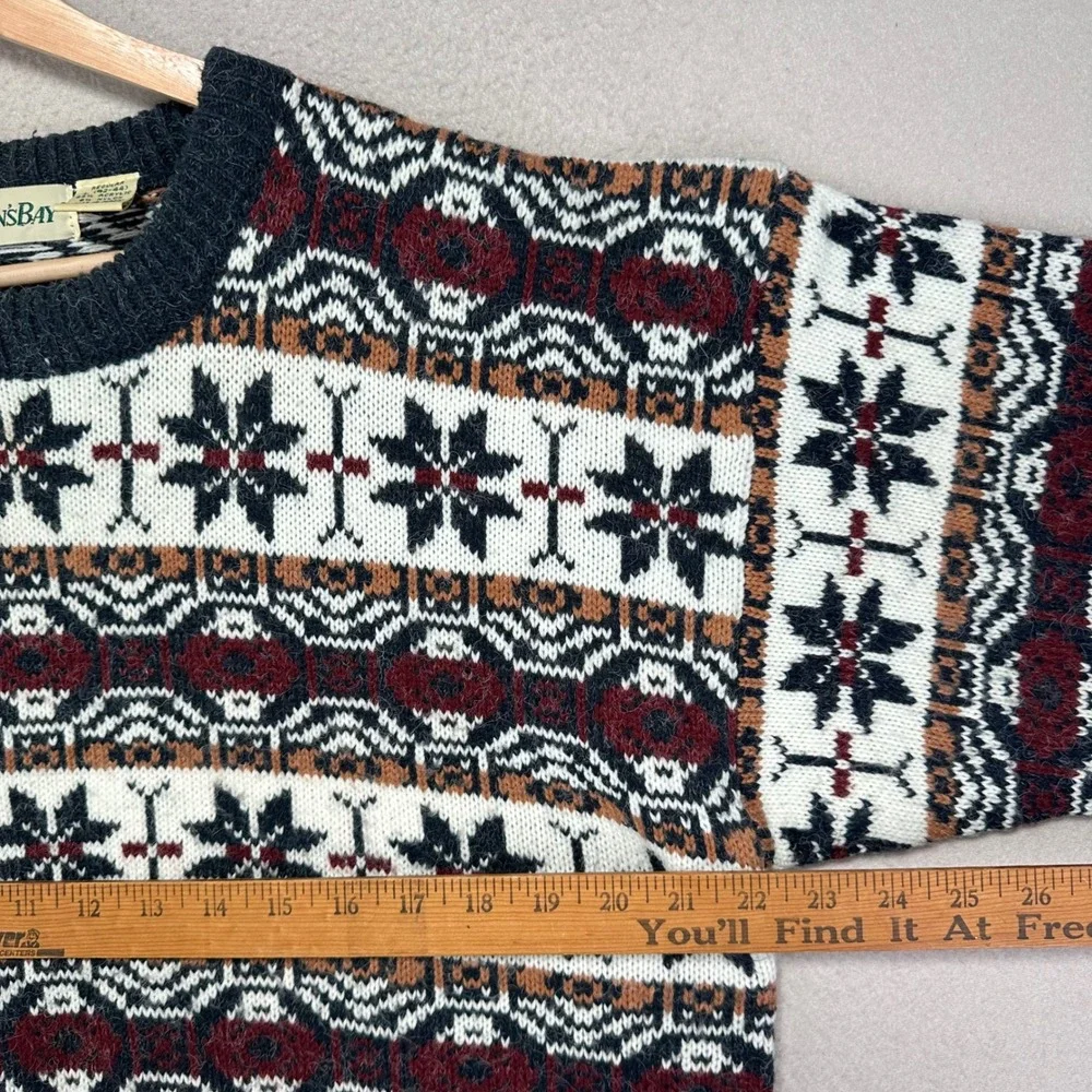 Vintage St. John's‎ Bay Sweater Mens Large Snowflake Chunky Knit Crewneck Nordic